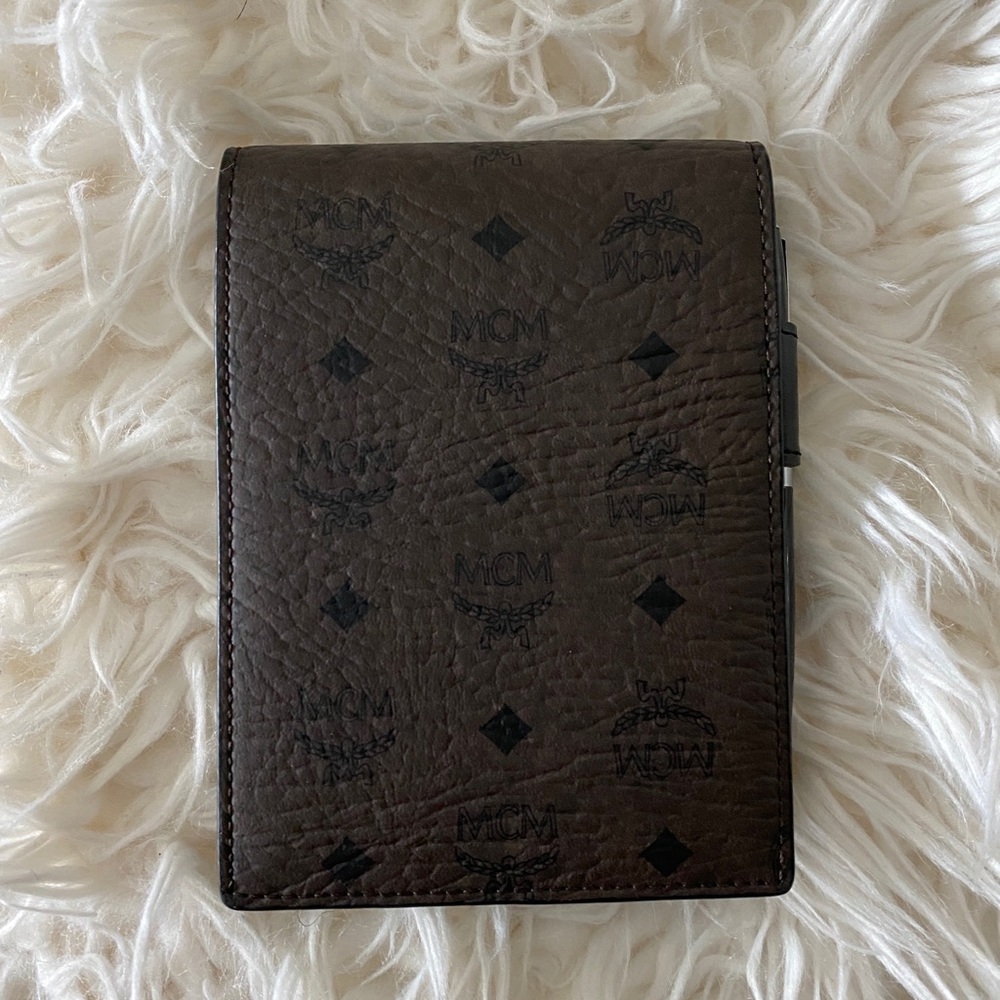 MCM VISETOS NOTE PAD WITH DUST BAG